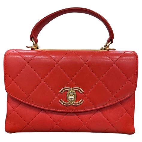 tracolla chanel piccola rossa|CHANEL Pre.